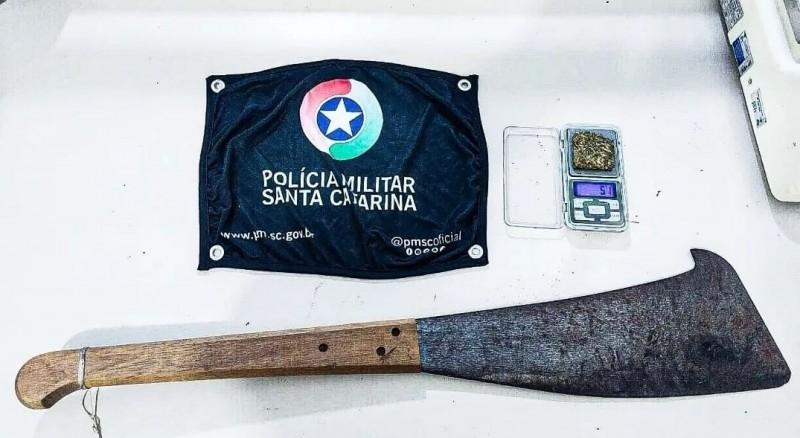 Ex-funcionário invade construtora e ataca vigilantes; criminoso estava foragido da Justiça por homicídio 