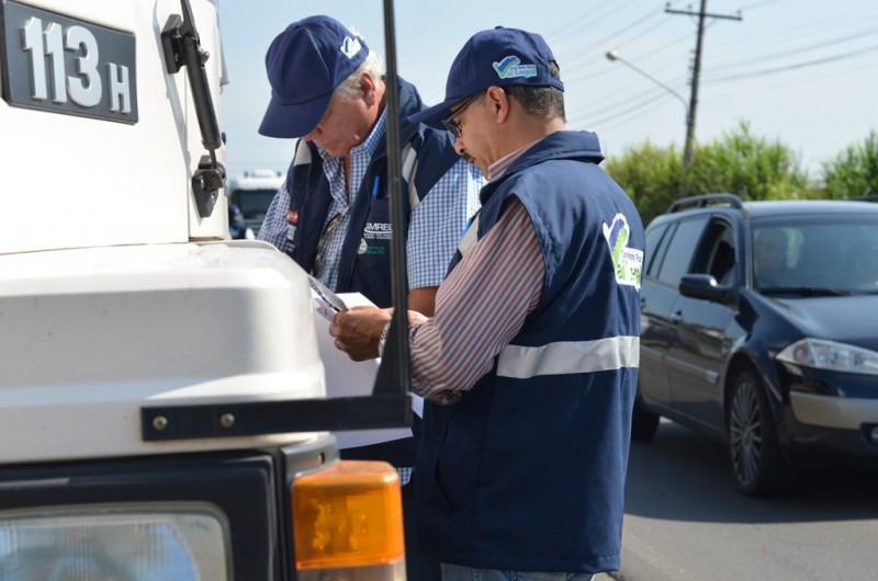 Blitz fiscaliza mercadorias em trânsito na região 