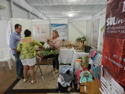 Abadeus recebe doações do Núcleo de Moda
