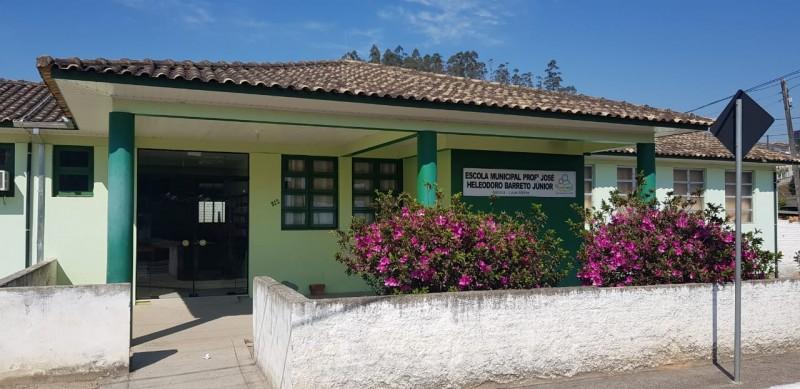 Após 10 anos, Lauro Müller firma convênio com o Estado para reforma das escolas municipalizadas