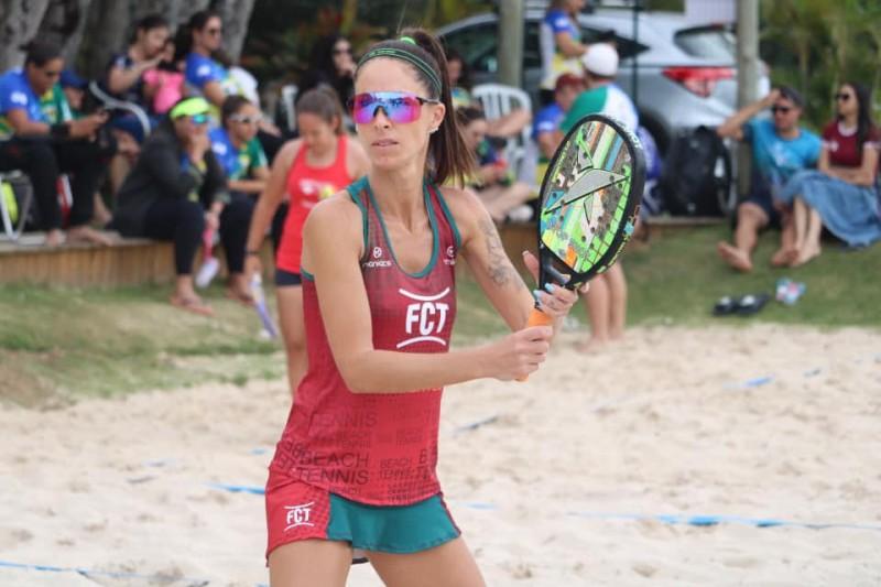 Beach tennis ganha destaque em cidades catarinenses neste verão
