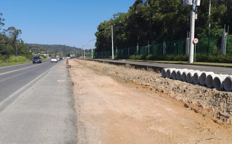 SC-108: vereadores se unem e protocolam PL que obriga desapropriações como condição para o início de obras