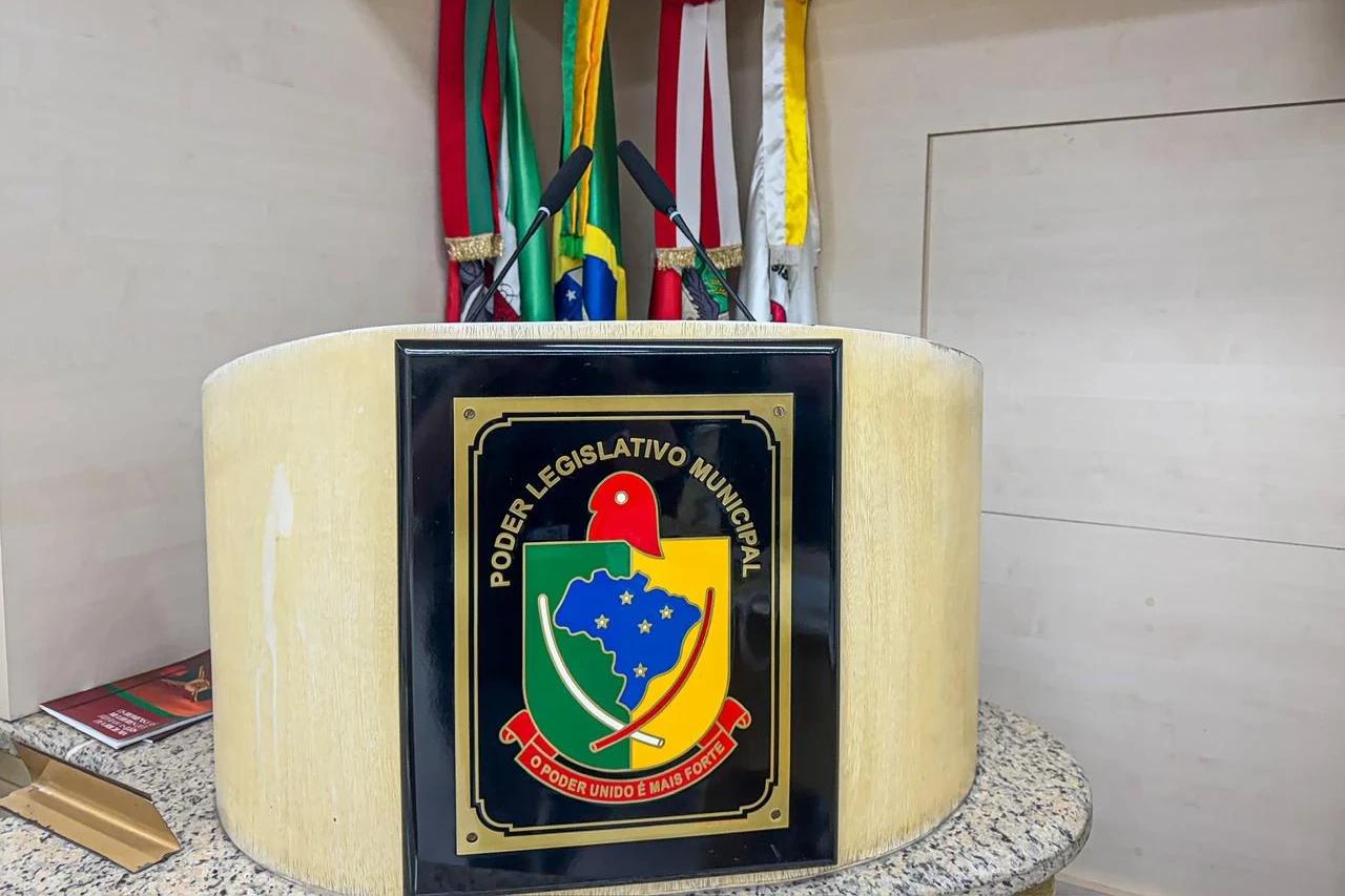 Mesa diretora da Câmara de Criciúma renuncia e nova eleição será realizada na segunda-feira