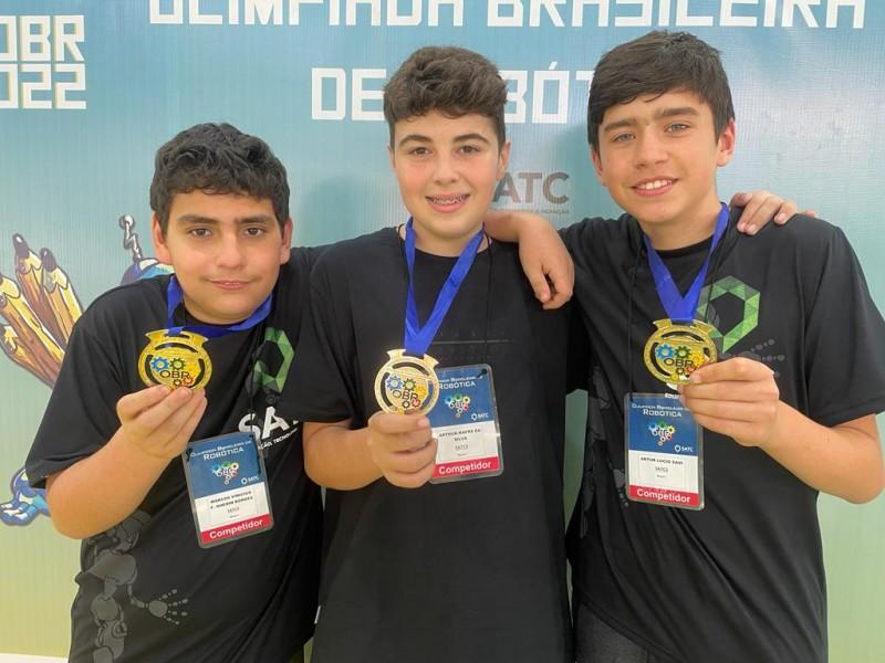 Equipes do Colégio Satc disputam etapa nacional da Olimpíada Brasileira de Robótica 