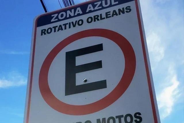 Orleans: cobrança do estacionamento rotativo será retomada na próxima semana