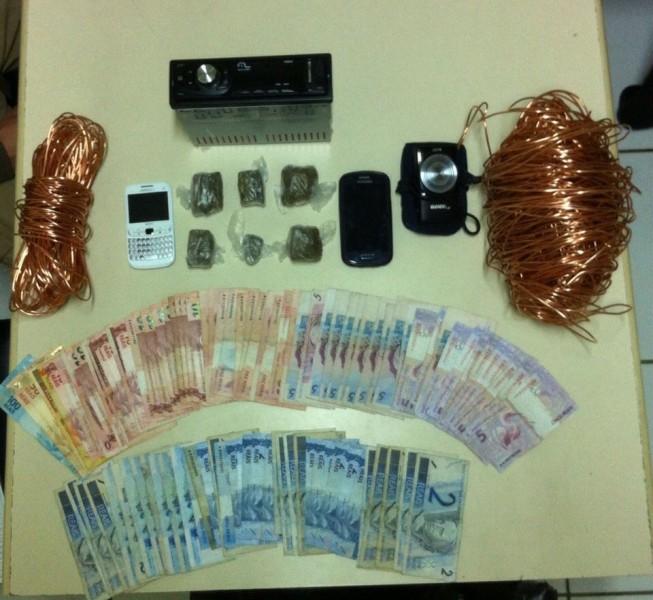 Jovens são detidas por tráfico de drogas no Paraíso 