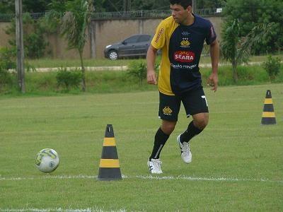 Schwenck perto do Figueirense