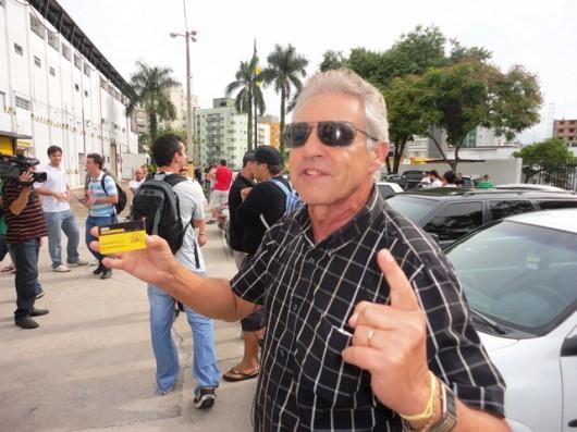 Torcedores divergem sobre afastamento de atletas