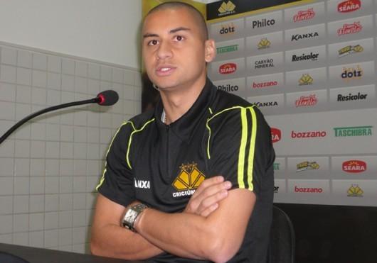 Experiente, WP9 acredita que primeiro gol vai sair naturalmente