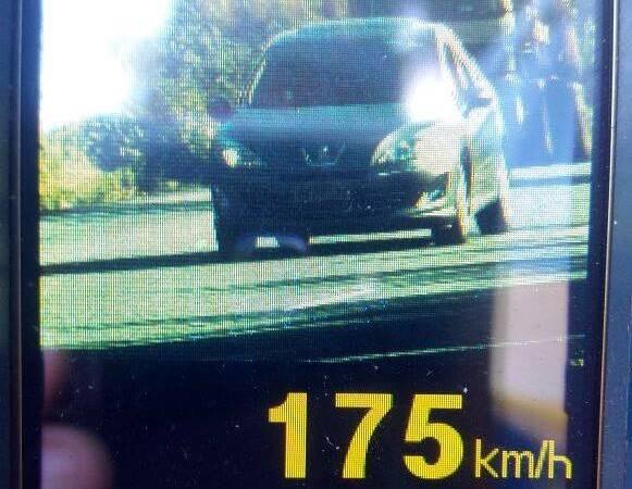 PRF flagra mais de 1,7 mil veículos acima do limite de velocidade