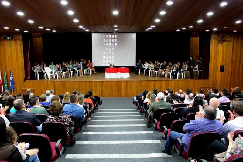 Projeto forma idosos em informática