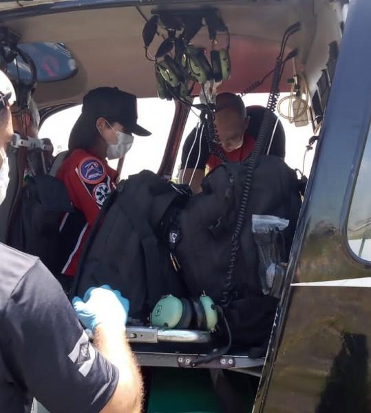 Morre criança atropelada por caminhão em Orleans