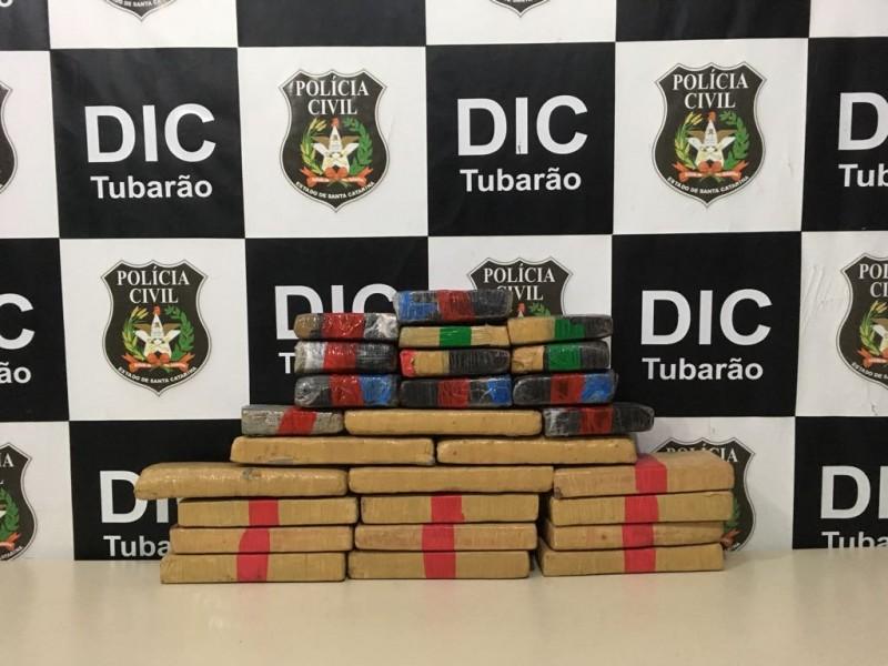 Traficante preso e mais de 20 kg de maconha apreendidos