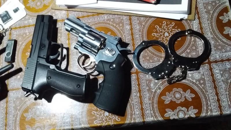 Operação Aletheia: computadores, celulares e armas de fogo apreendidos e quatro pessoas presas