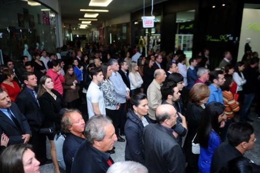 Desfile marca inauguração do Atacado Prime
