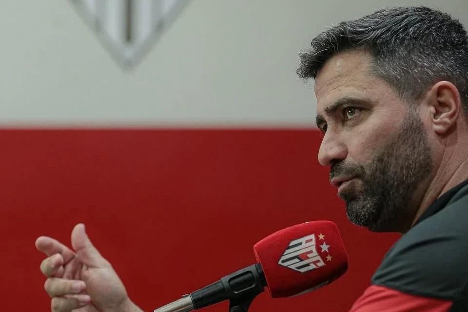 Técnico do Atlético enaltece torcida do Tigre e projeta acesso carvoeiro: 'equipe muito bem treinada'