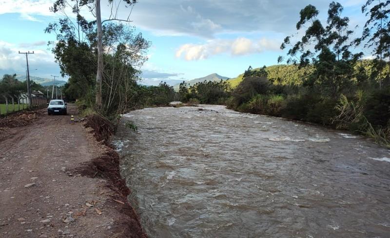 Com previsão de ventania provocada por ciclone extratropical, Praia Grande suspende aulas da rede municipal