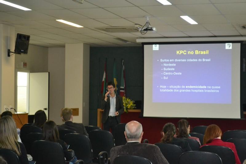 Médicos e estudantes reunidos em dois dias de conhecimento científico