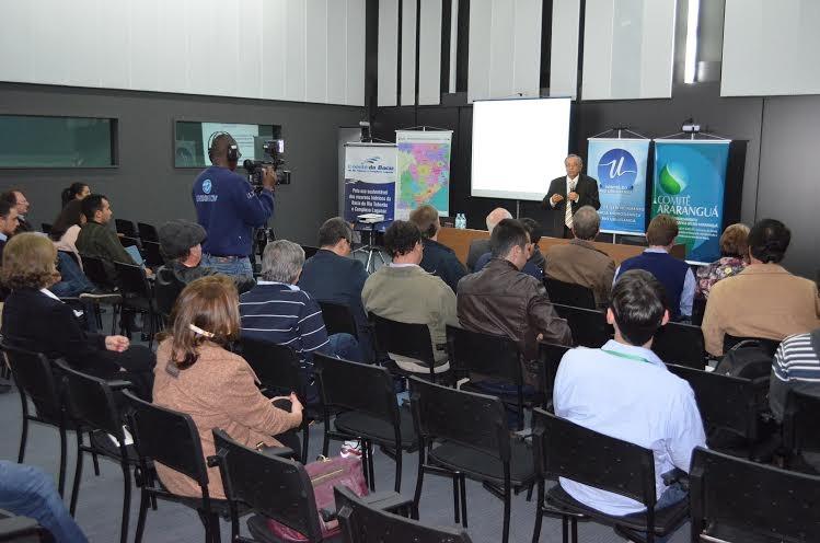 Encontro orienta empresários sobre a gestão pública da água