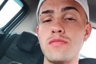 'Deixou um legado de luz': rua recebe nome de jovem que morreu em acidente