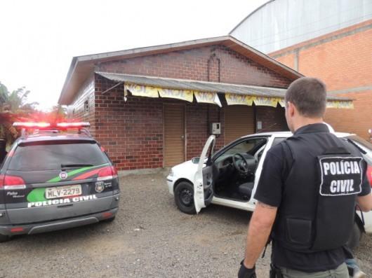 Bar é fechado após polícia descobrir jogo de azar e tráfico de drogas