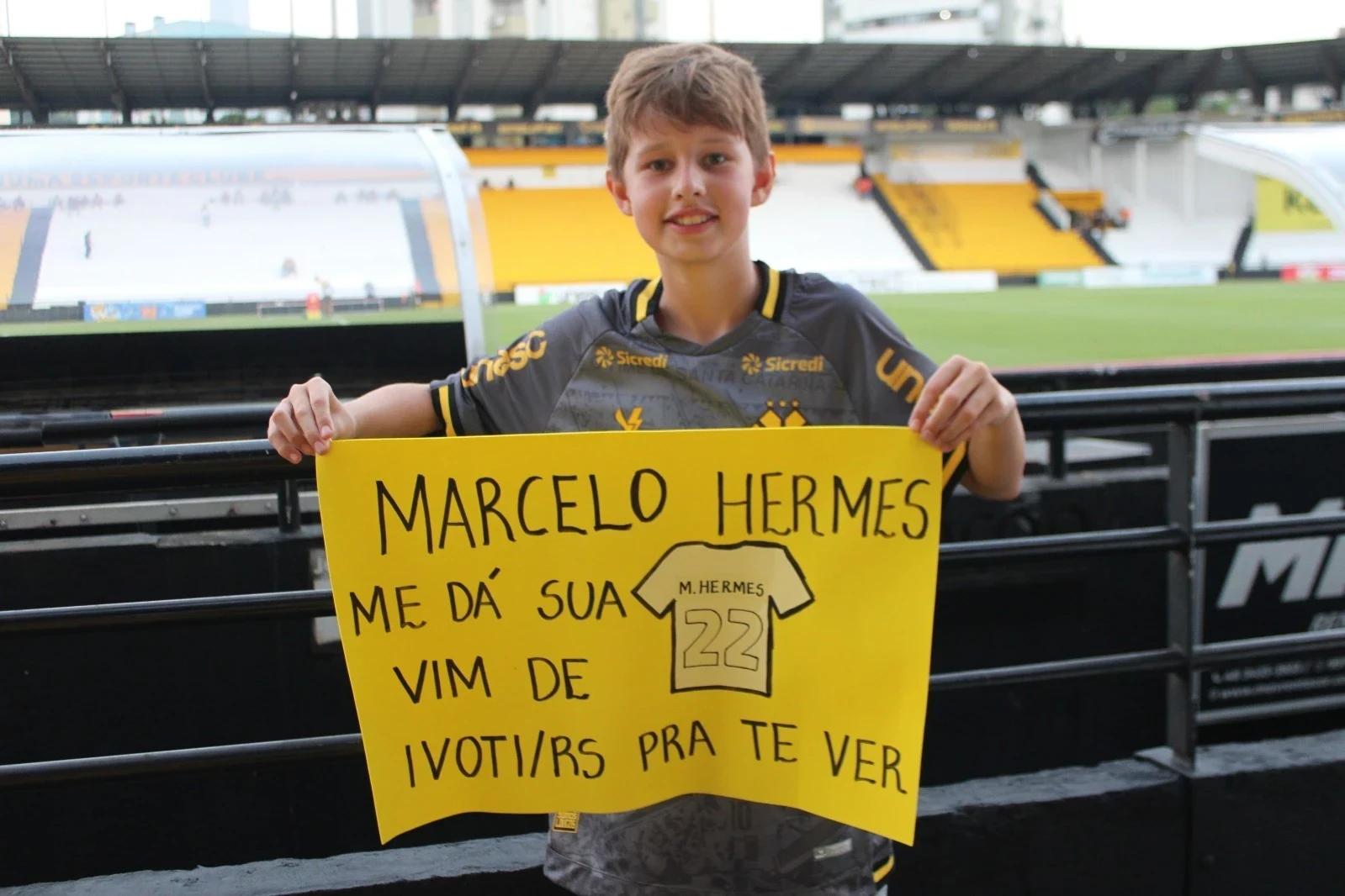 Mais de oito mil torcedores saem frustrados do HH após empate diante do Santa Catarina