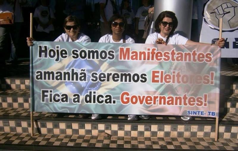 Professores estão em estado de greve e organizam atos pelo Estado 