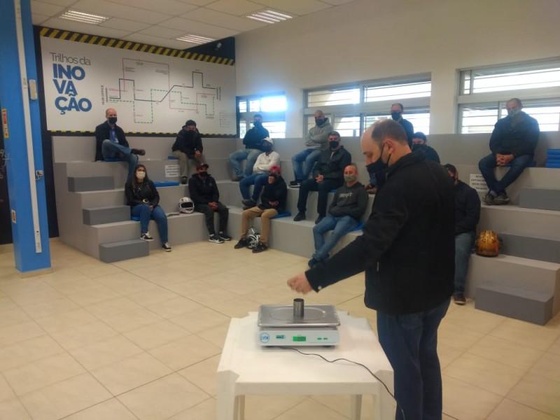 CTSatc realiza treinamento com equipe da Cerâmica Elizabeth 