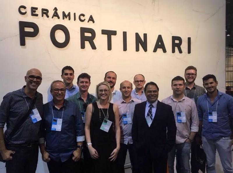 Arquitetos do Sul conferem novidades na Expo Revestir