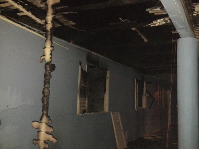 Parte de casa é destruída pelo fogo em Balneário Esplanada