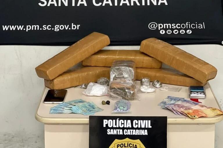 Operação policial em Braço do Norte resulta em prisão e apreensão de grande quantidade de drogas