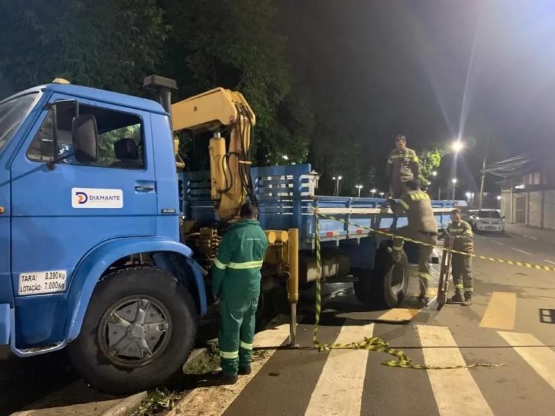 Funcionários da Jorge Lacerda se unem para auxiliar no combate aos transtornos causados pelas chuvas
