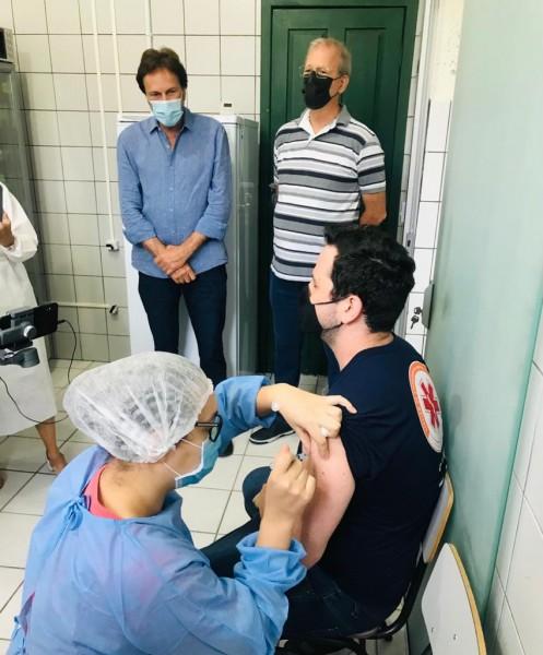 Araranguá inicia a vacinação contra a Covid-19 