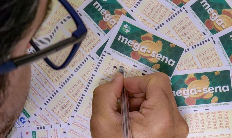 Mega-Sena sorteia prêmio estimado em R$ 42 milhões nesta quinta-feira