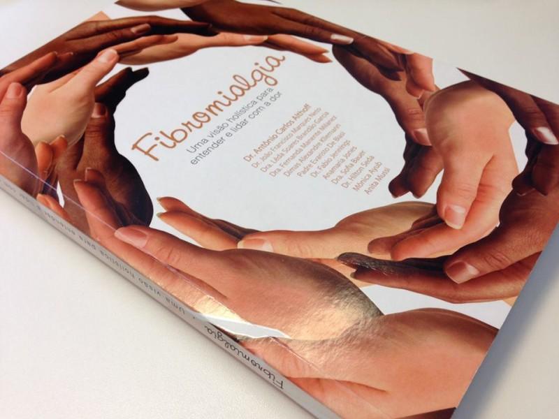 Médico lança livro sobre fibromialgia