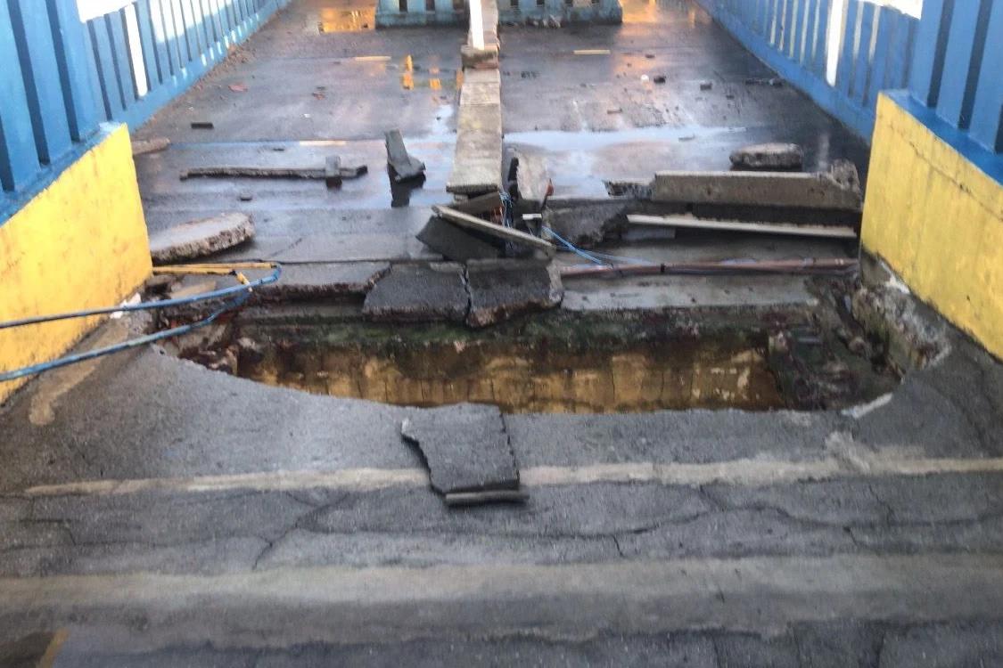 Balneário Rincão: maré alta causa danos na estrutura da plataforma