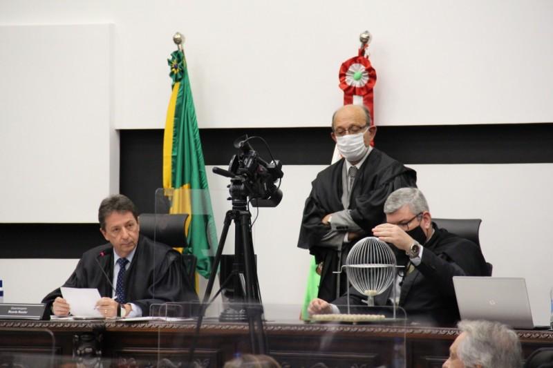TJSC define membros do tribunal que julgará segundo processo de impeachment de Carlos Moisés