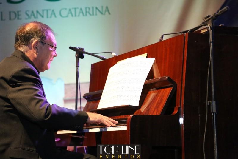 Pianista uruguaio estará no Recital de Primavera na Unisul