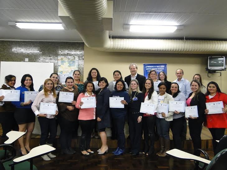 Certificados dos cursos do Pronatec são entregues em Orleans