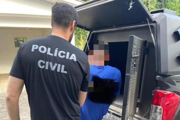 Suspeito de integrar esquema de tráfico é preso em ônibus em Urussanga