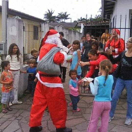 Voluntários do projeto Corrente do Bem receberão doações de brinquedos neste sábado em Criciúma 