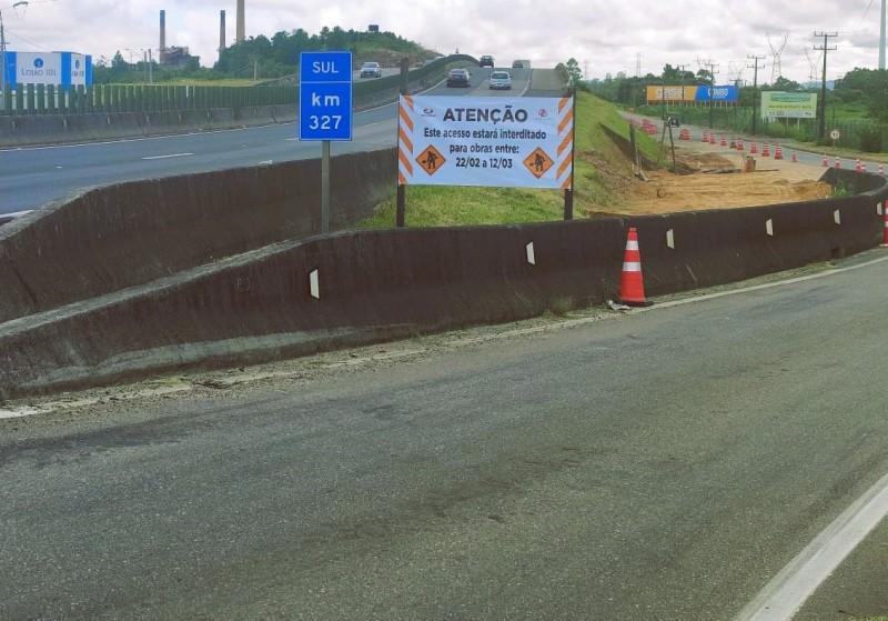 Evolução das obras em viaduto altera acesso em Capivari de Baixo