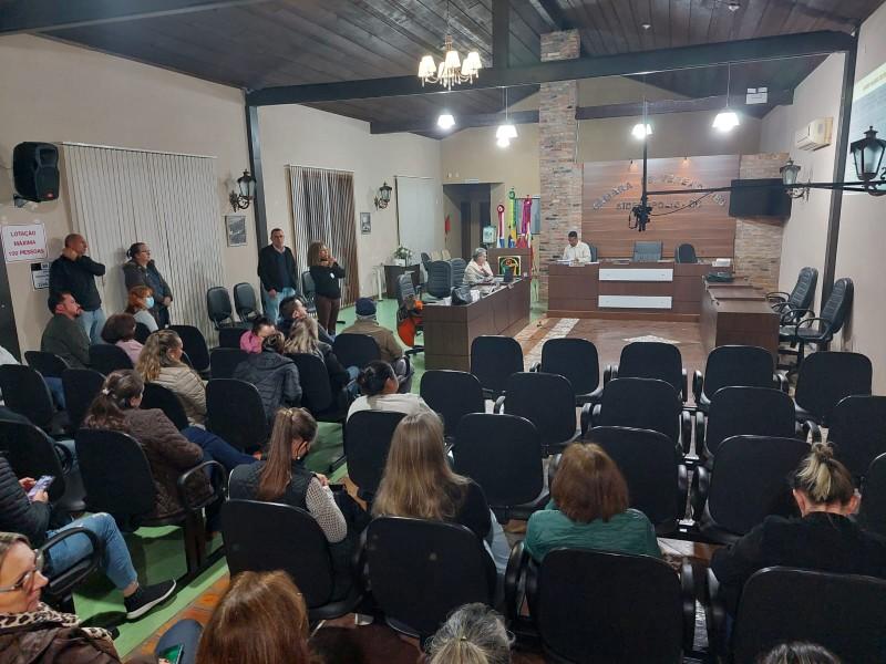 Servidores recusam proposta da Prefeitura de Siderópolis; nova manifestação deve acontecer sábado 