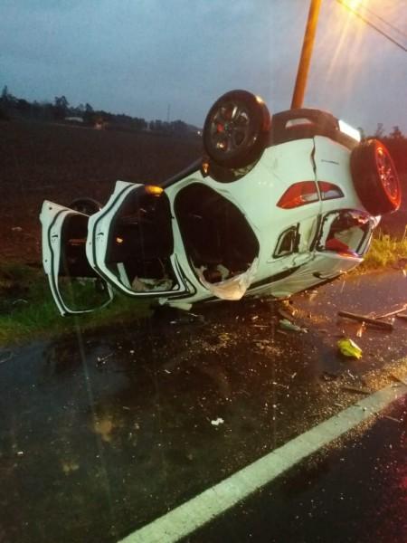 Caminhão e dois carros se envolvem em acidente de trânsito na SC-445, em Içara
