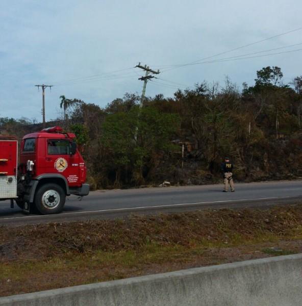 BR-101 fica interditada por 30 minutos nesta manhã 
