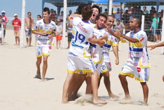 Trilho e Carbonífera Criciúma vão decidir o título do Praião 2012