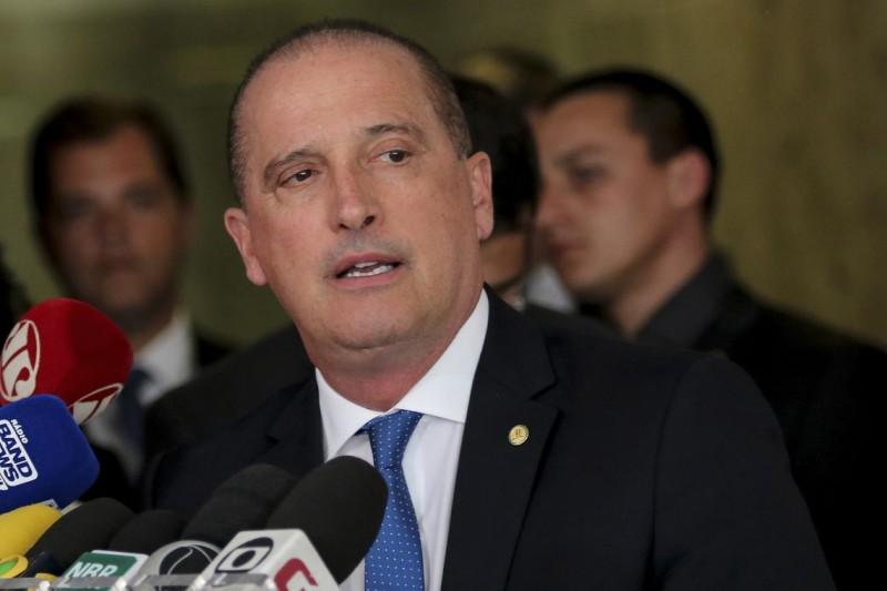 Ministro diz que redução do IR será possível após equilíbrio fiscal