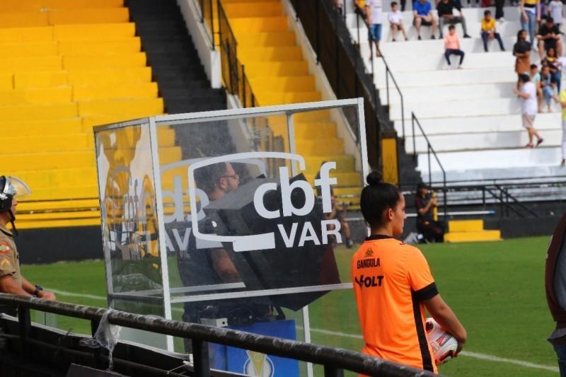 Árbitro do Rio Grande do Sul comanda Athletico Paranaense e Criciúma pela Série A 