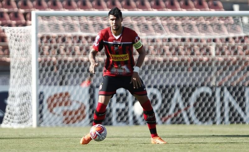 Tigre encaminha contratação do zagueiro Léo Santos
