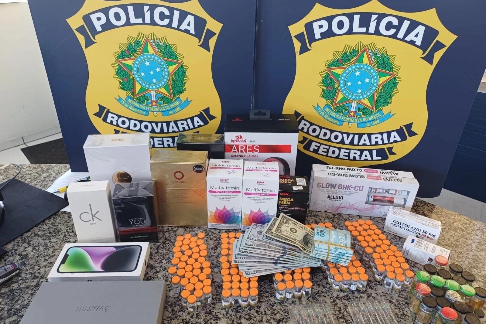 Vídeos: PRF intercepta carregamento de medicamentos para emagrecimento e anabolizantes na BR-101